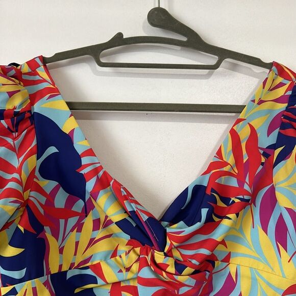 NEW Twist Knot Multicolor Leaf Print Sweethear Neckline Puff SleeveCrop Top Sz L - Picture 2 of 11